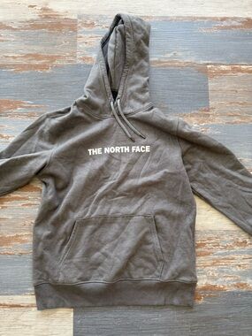 Women's Northface Hoodie